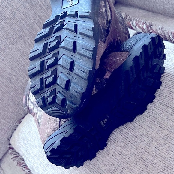 Rocky Kids' Outdoor Boots in Brown and Black - Picture 7 of 13